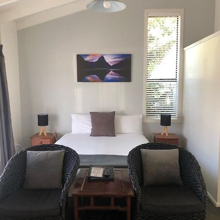 تا أواموتو Rosetown Motel المظهر الخارجي الصورة